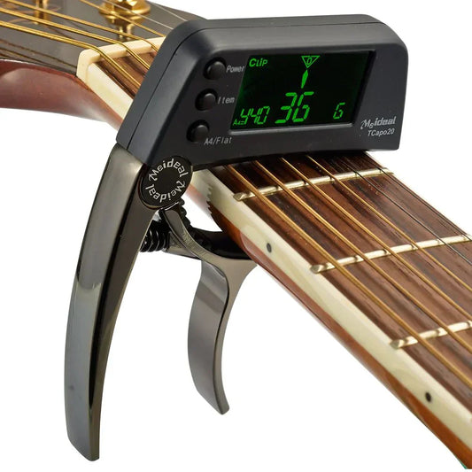 2-i-1 guitarcapo og digital tuner til akustisk guitar, elguitar, bas og ukulele