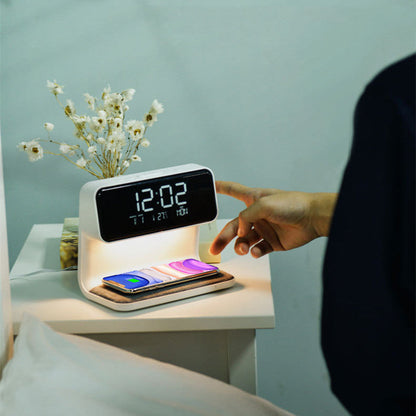 3-i-1 Sengebordslampe med Trådløs Oplader og Digitalt Vækkeur