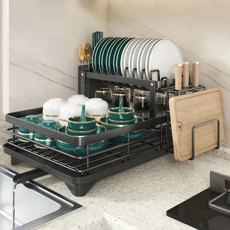 Justerbart opvaskestativ i rustfrit stål med pladsbesparende design