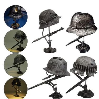 AntiqueLume Vintage Bordlampe i Stål med Hjelmdesign