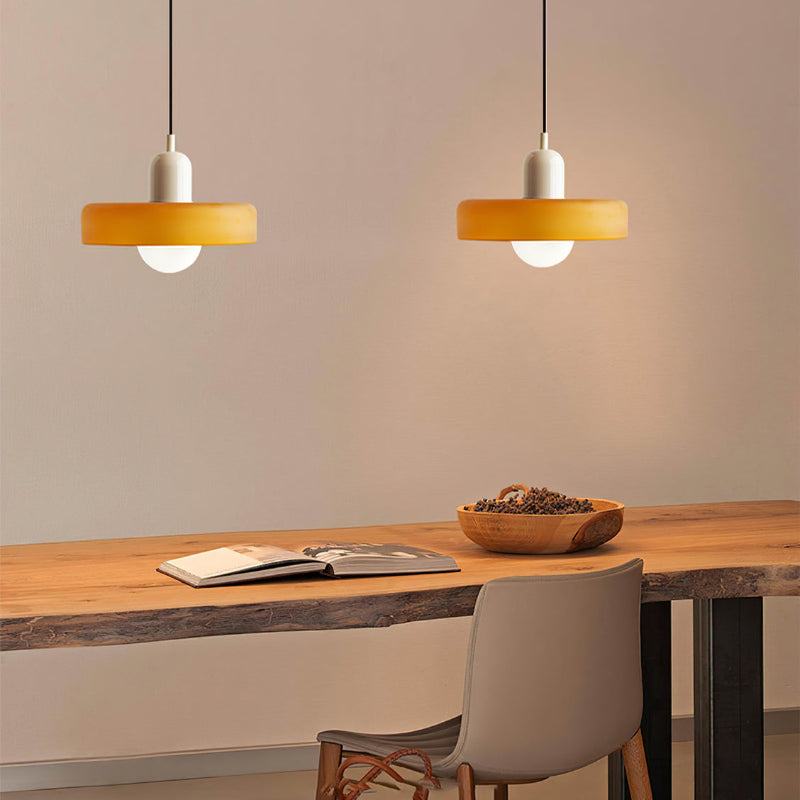 Bauhaus Pendellampe i Farvet Glas med Moderne Design