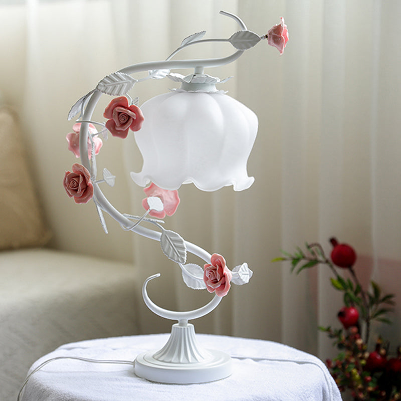 BlossomGlow Rosenlampe Elegant Bordlampe med Stemningslys