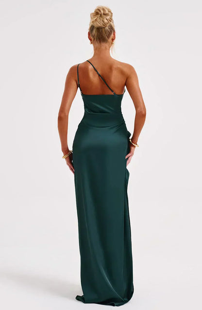 Eliana off-shoulder plisseret satinkjole