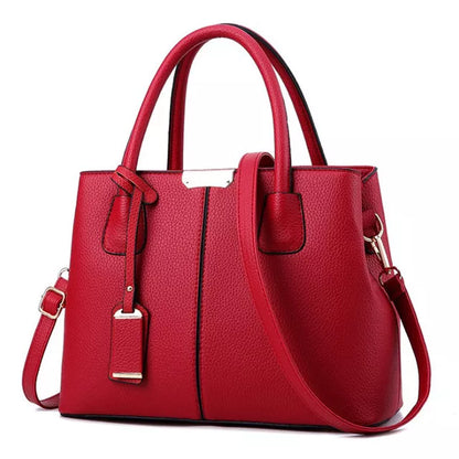 Emily Crossbody Taske i PU-Læder med Elegant Kædedetalje