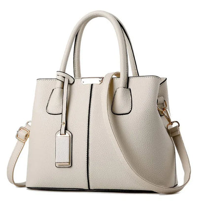 Emily Crossbody Taske i PU-Læder med Elegant Kædedetalje