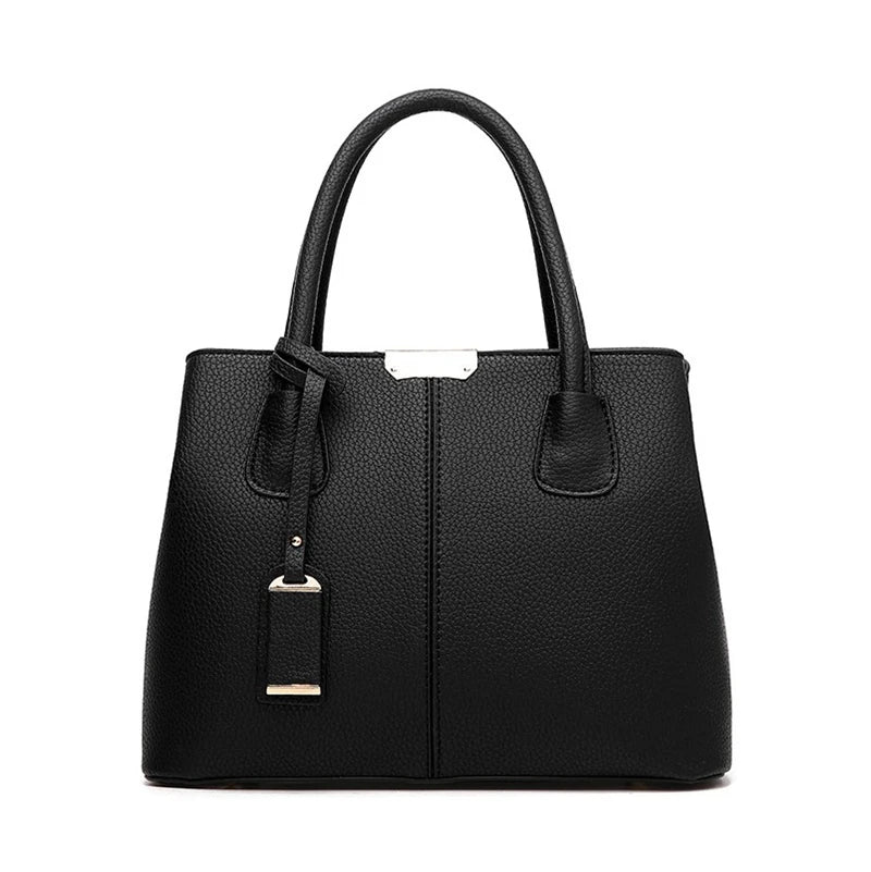 Emily Crossbody Taske i PU-Læder med Elegant Kædedetalje
