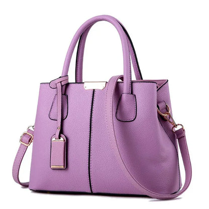 Emily Crossbody Taske i PU-Læder med Elegant Kædedetalje
