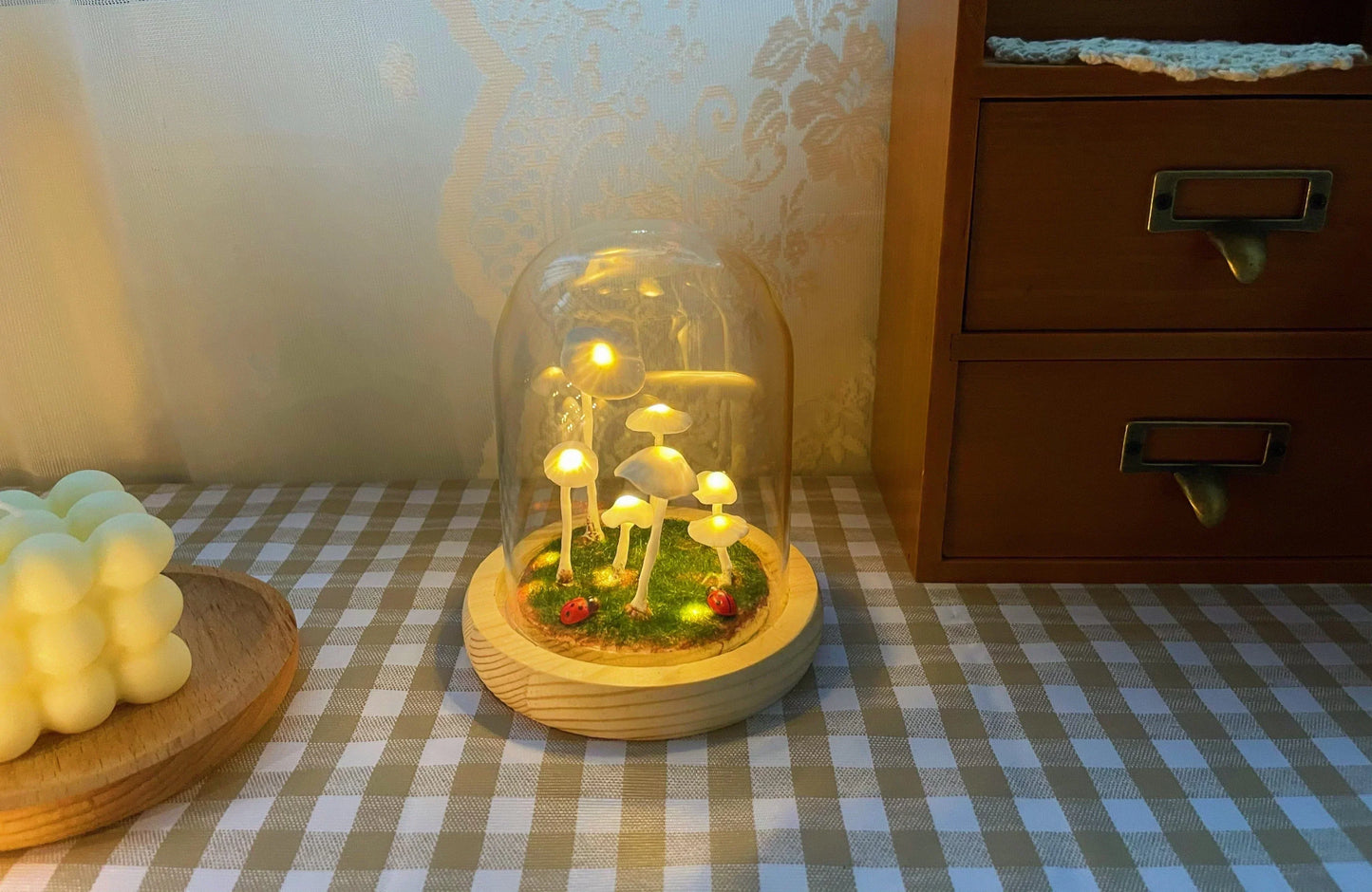 DIY Svampelampe i Glas med LED-Lys og Træbund