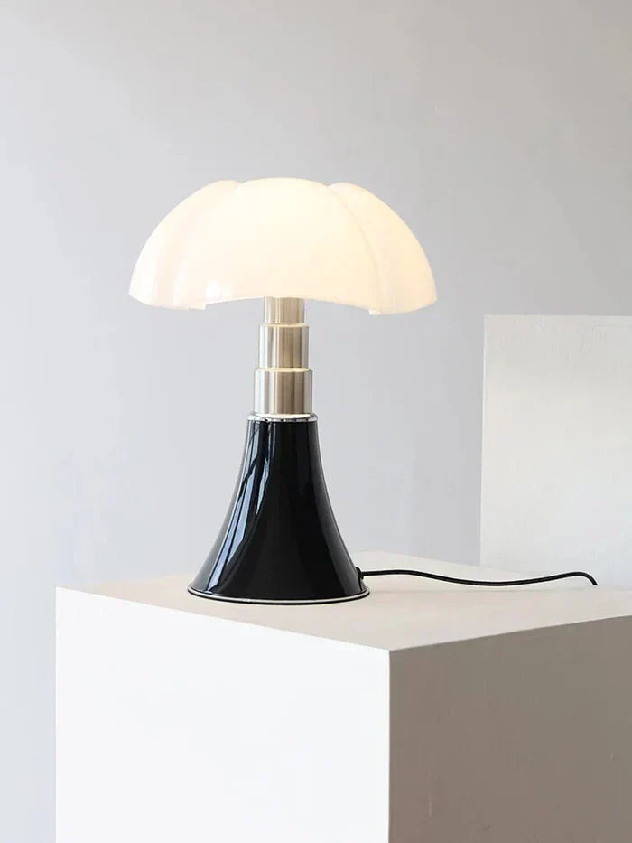 FloraLuxe Blomstret Bordlampe med Justerbar LED-Belysning