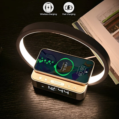 GlowMax 3-i-1 LED Bordlampe med Trådløs Oplader, Vækkeur og Touchbetjening