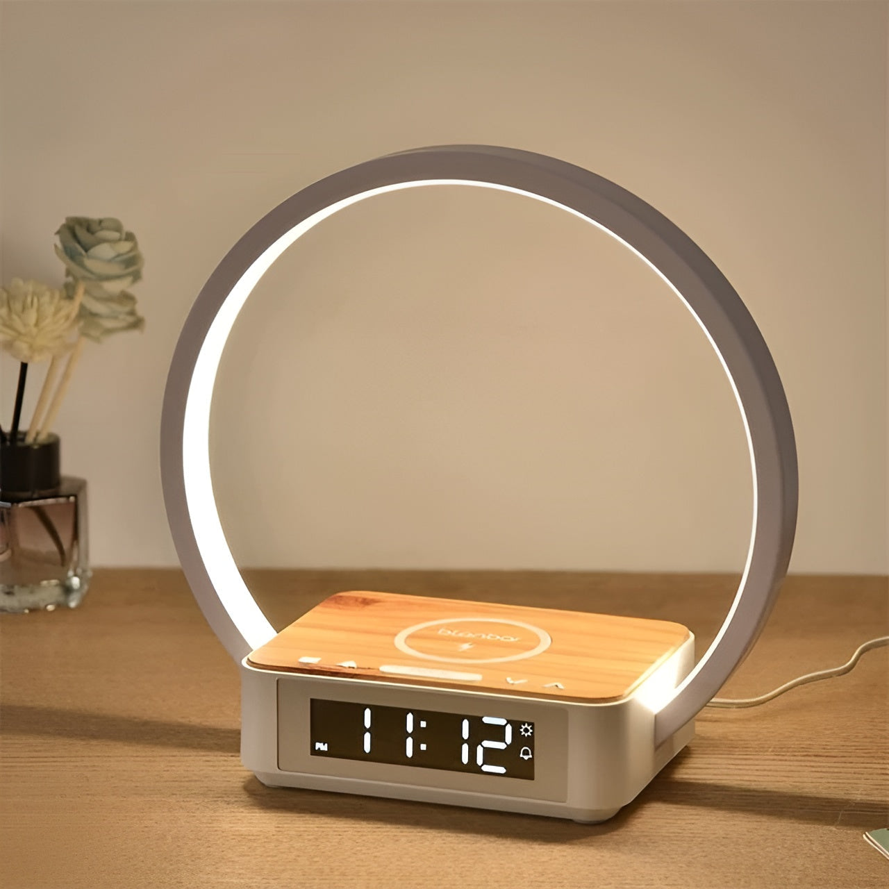 GlowMax 3-i-1 LED Bordlampe med Trådløs Oplader, Vækkeur og Touchbetjening