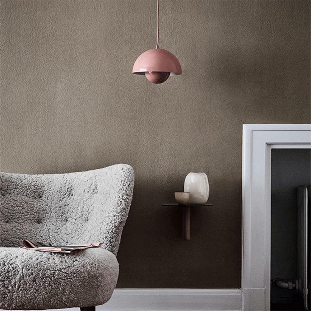 Halvcirkelformet Farverig Lysekrone i Moderne Skandinavisk Design