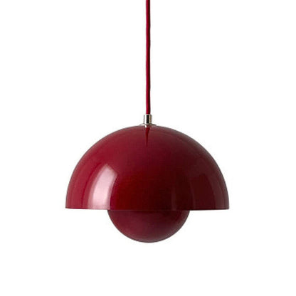 Halvcirkelformet Farverig Lysekrone i Moderne Skandinavisk Design