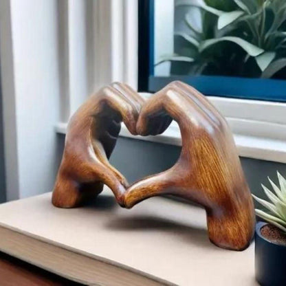 LoveSculpt Håndlavet Træhjerte – Naturlig Dekoration til Hjemmet