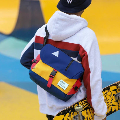 Luke vandafvisende messenger skuldertaske med klassisk design til arbejde og rejser