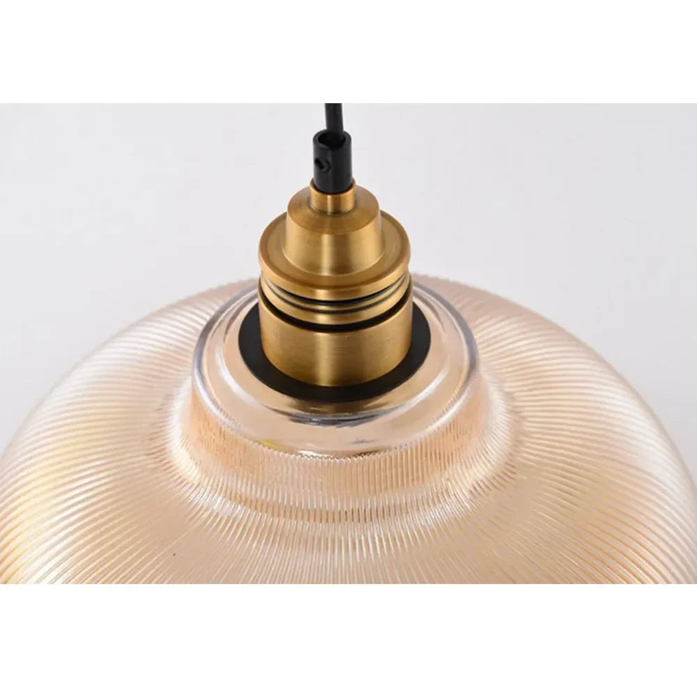 LumiAura Skandinavisk Pendellampe i Glas med Vintage Design