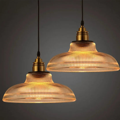 LumiAura Skandinavisk Pendellampe i Glas med Vintage Design