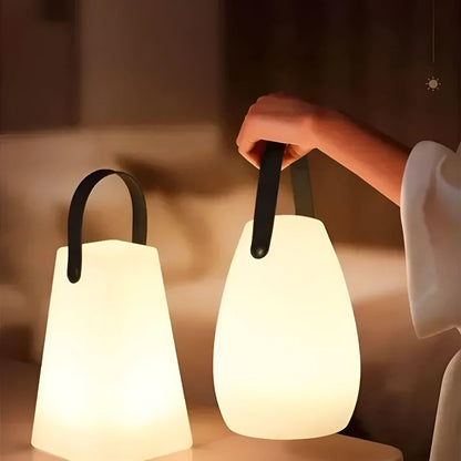 LuminaFusion Trådløs Bordlampe med Fjernbetjening og Vandtæt Design