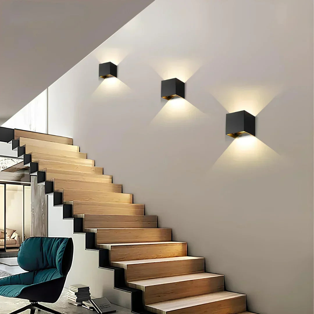 Luxe Væglampe med Bevægelsessensor og Varmt 2700K LED-Lys