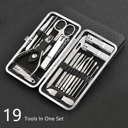 LuxeTools 19-delt manicure- og pedicuresæt i rustfrit stål med rejsetaske