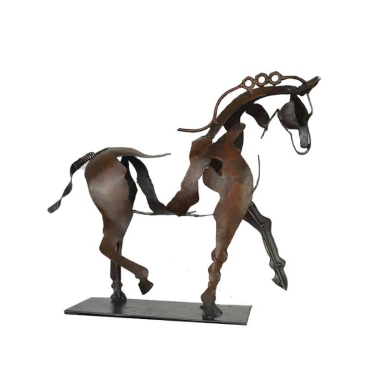 MareMetal Håndlavet Hesteskulptur i Metal Dekorativ Kunstfigur