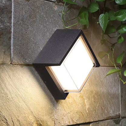 Moderne Udendørs LED Væglampe med Bevægelsessensor IP65