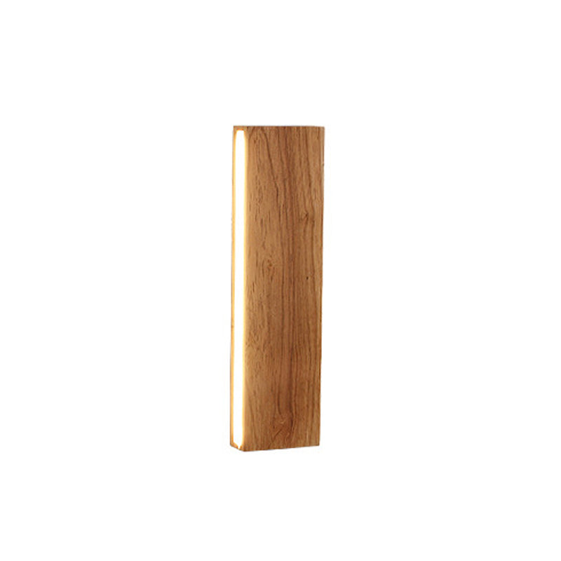 OakBeam LED-væglampe i massivt træ med minimalistisk design