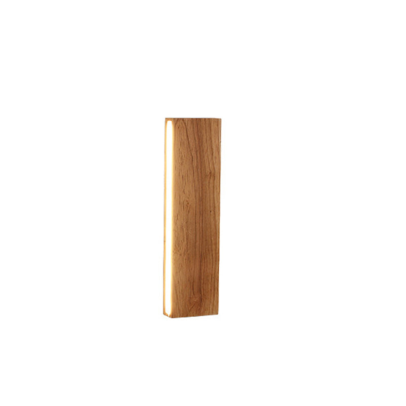 OakBeam LED-væglampe i massivt træ med minimalistisk design