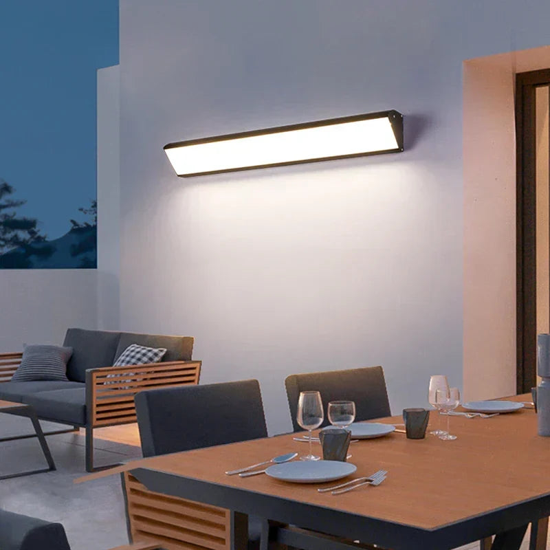 PatioGlow LED Udendørs Væglampe – Vandtæt Moderne Facadelampe
