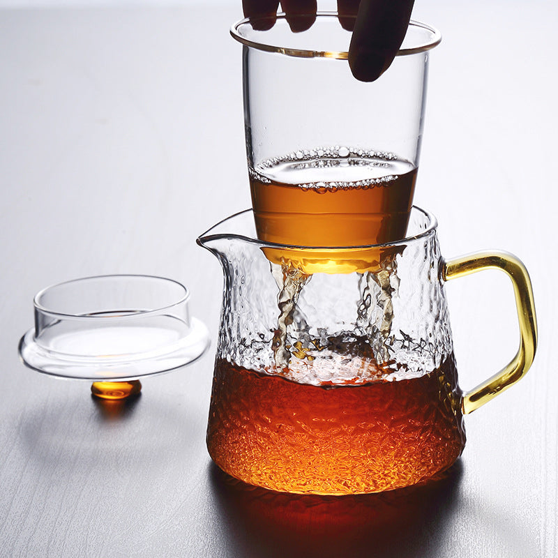 Pindefang Glastekande med Teinfuser og Gyldent Håndtag Varmebestandig