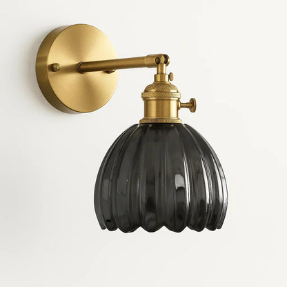 Retro Væglampe med Tulipanformet Glasskærm i Vintage Design