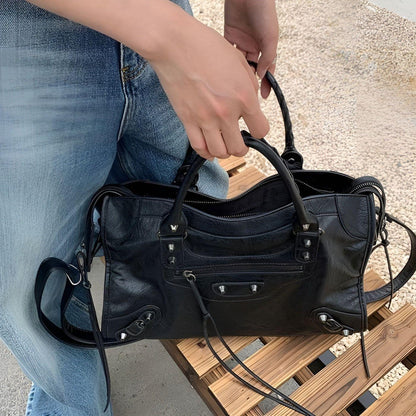 Salome rummelig skuldertaske til kvinder med elegant hverdagsdesign