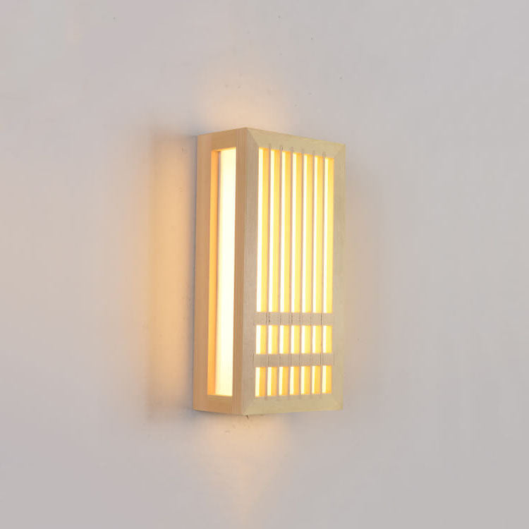 ShizuLight Japansk LED Væglampe i Træ med Varmt Stemningslys