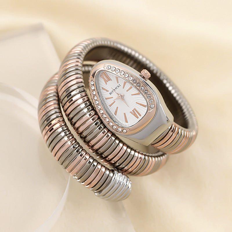 Slangeinspireret Quartzur med Armbånd i Rustfrit Stål og Oval Urskive