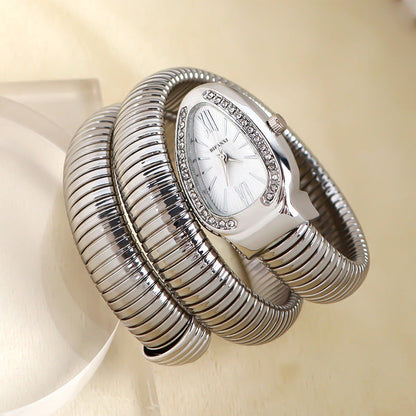 Slangeinspireret Quartzur med Armbånd i Rustfrit Stål og Oval Urskive