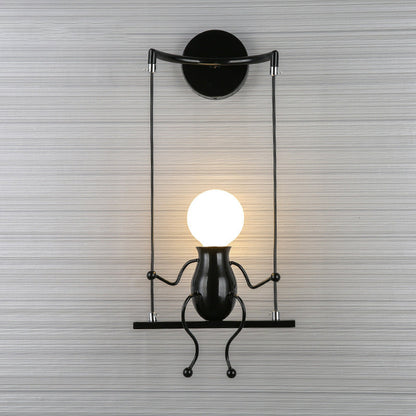 SwingDesign Moderne Væglampe med Legende Figur