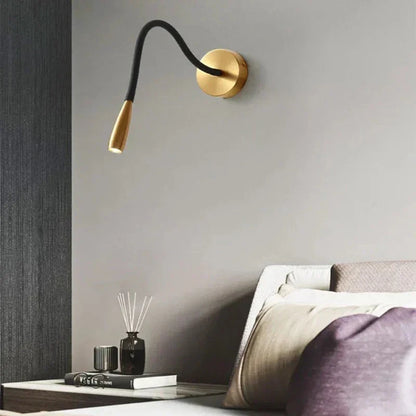 TrendyShine Væglampe med Justerbar Arm i Moderne Design