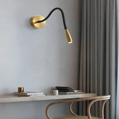 TrendyShine Væglampe med Justerbar Arm i Moderne Design