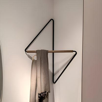 Triad Geometrisk Tøjstativ med Multifunktionel Opbevaring