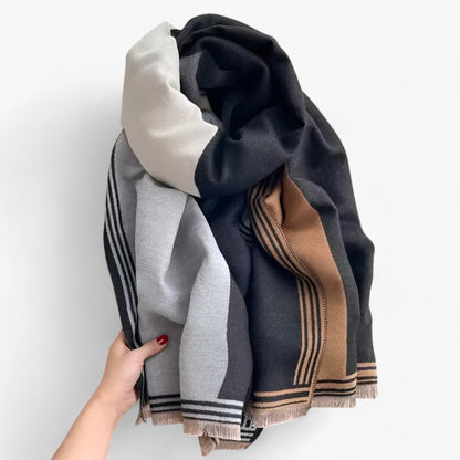 Valeria Luxe kashmirhalstørklæde med blødt, let stof og elegant, alsidigt design
