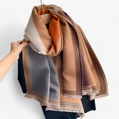 Valeria Luxe kashmirhalstørklæde med blødt, let stof og elegant, alsidigt design