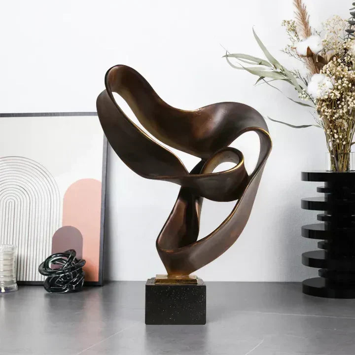Vida moderne dekorativ skulptur i resin til elegant boligindretning
