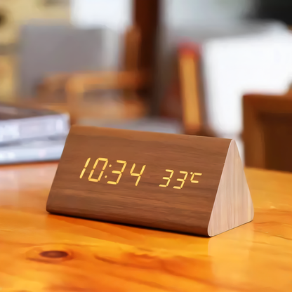 WakeyCue Træ LED Vækkeur med Temperatur- og Luftfugtighedsdisplay