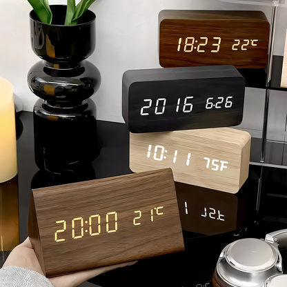 WakeyCue Træ LED Vækkeur med Temperatur- og Luftfugtighedsdisplay