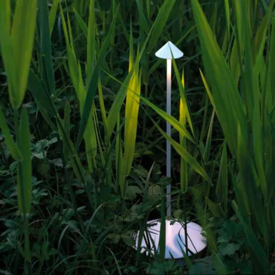 RadiantGlow Trådløs LED Bordlampe med Genopladeligt Batteri