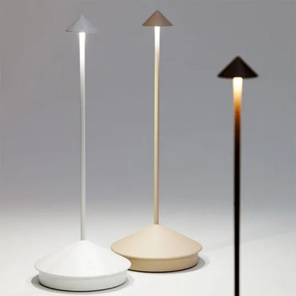 RadiantGlow Trådløs LED Bordlampe med Genopladeligt Batteri
