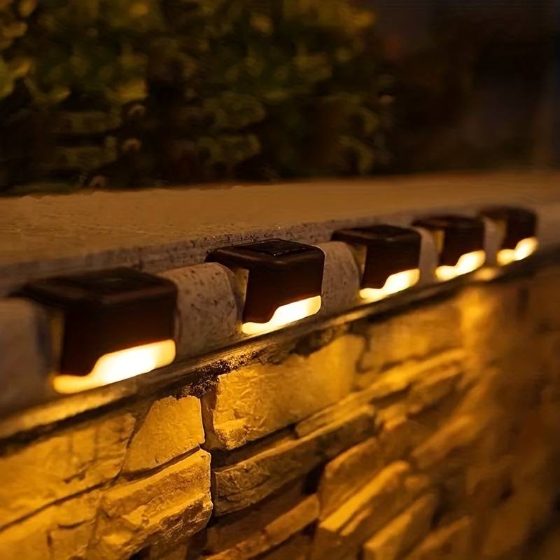 Trådløs Solcelledrevet LED Udendørslampe til Have og Terrasse